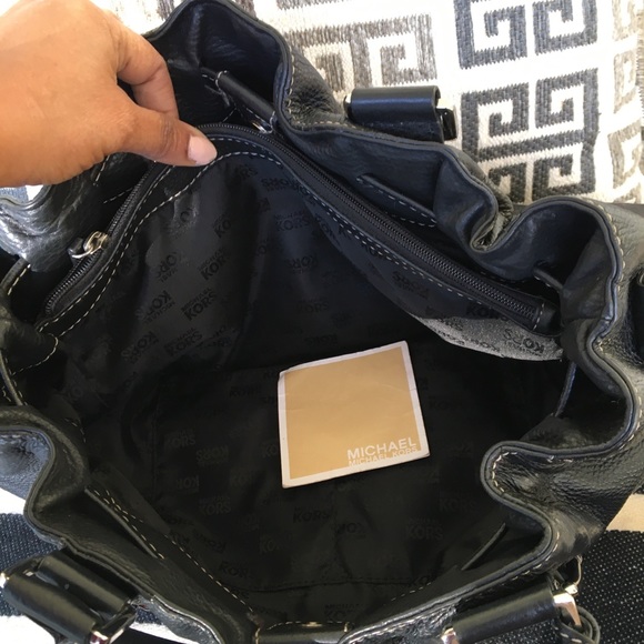 Michael Kors bag - Picture 7 of 8